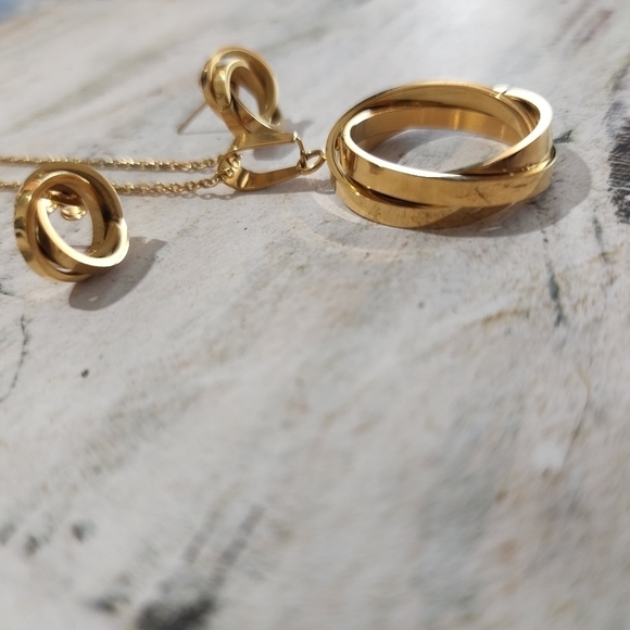 NECKLACE set - Picture 3 of 6